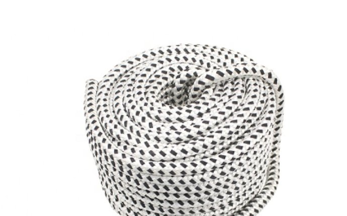 Easy to splice. Sinks in water.